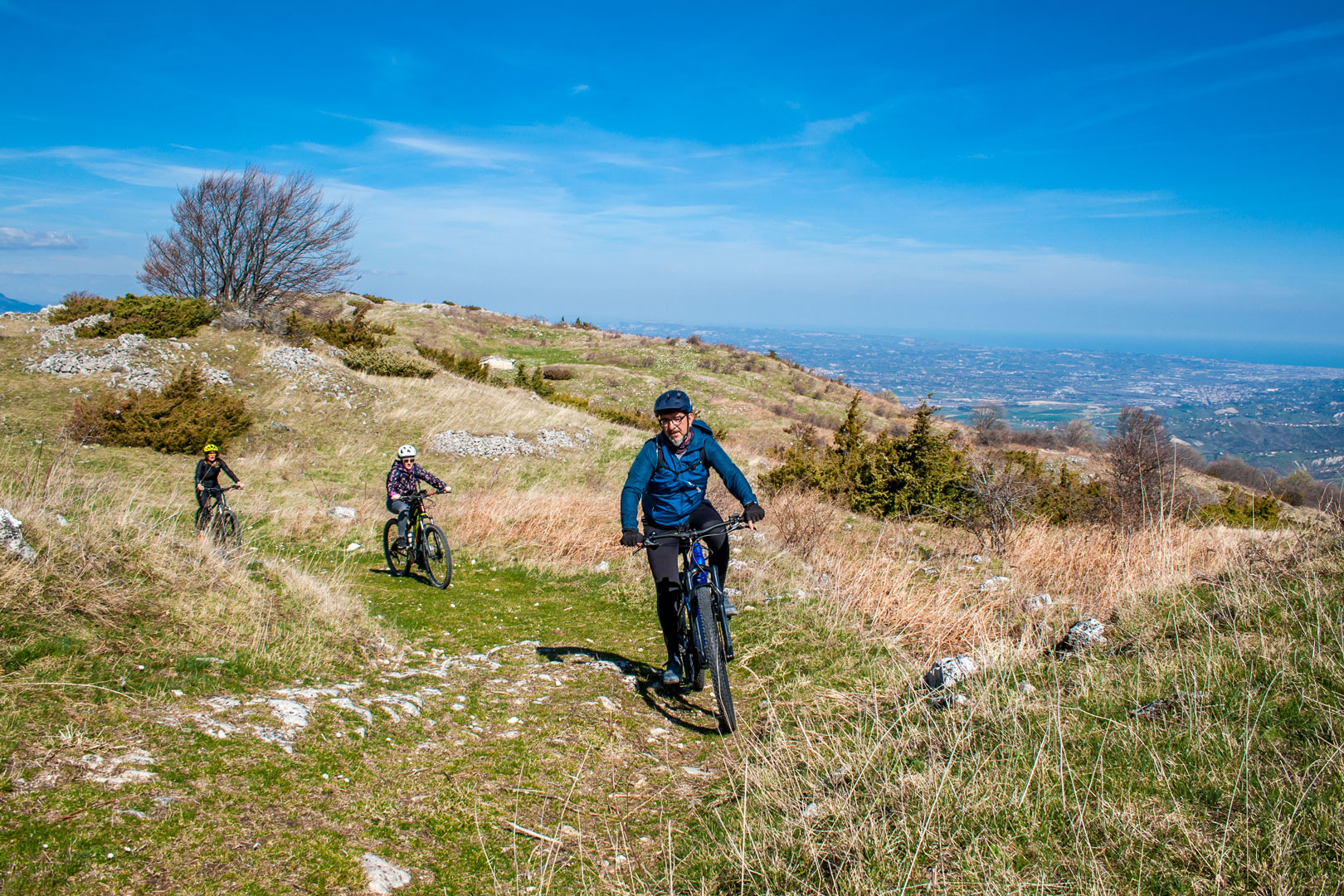 In E-Bike da Serramonacesca a Passolanciano