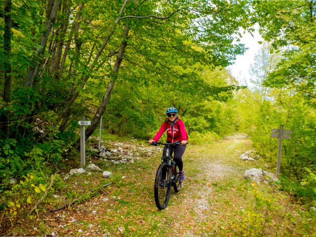 In E-Bike sulla Montagne del Morrone e Roccacaramanico