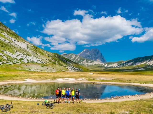 In E-Bike Campo Imperatore giro dei Sette Laghetti